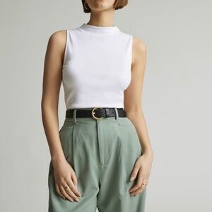 The Luxe Micro-Rib Funnel-Neck Tank Size small NWOT